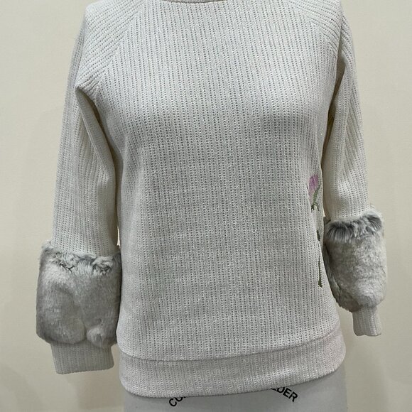 Sweater - Picture 2 of 4